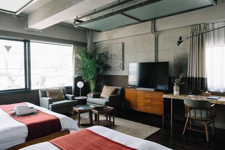 Room 14 of 35