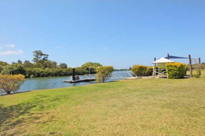 Property Grounds 21 of 30