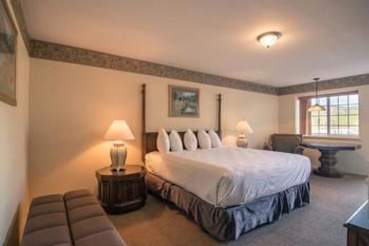 Room 13 of 25