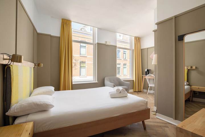 Room 20 of 46