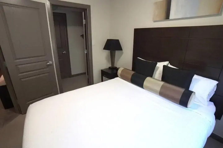 Room 5 of 21
