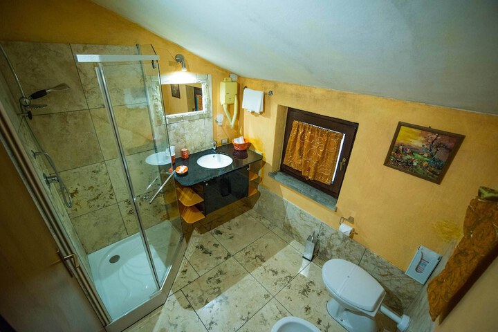 Room 15 of 41