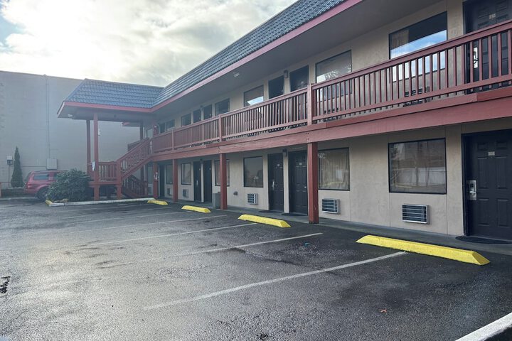 Hotel 20 of 24