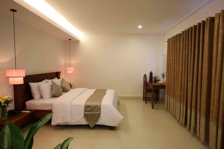 Room 28 of 73