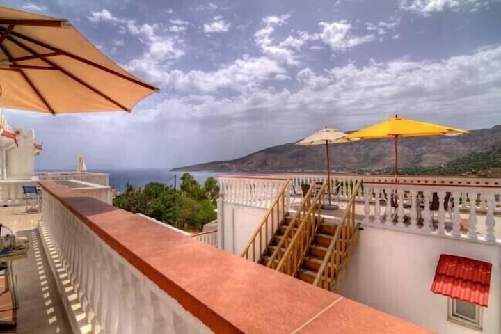 Terrace/Patio 8 of 28