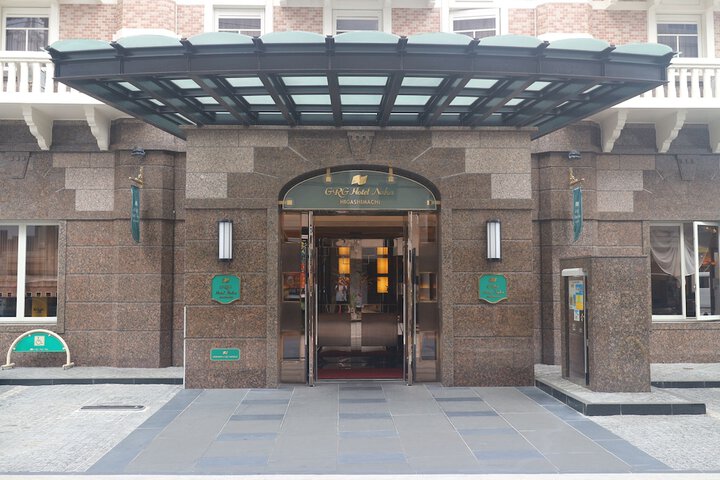 Hotel 98 of 102