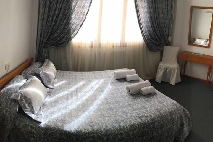 Room 3 of 11