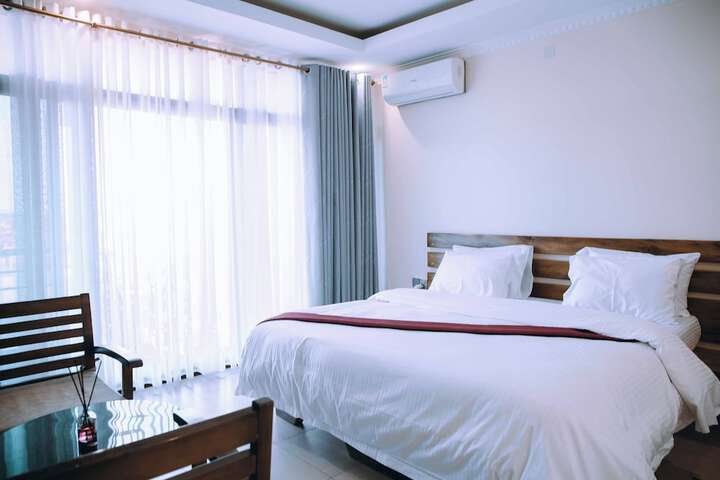 Room 4 of 57
