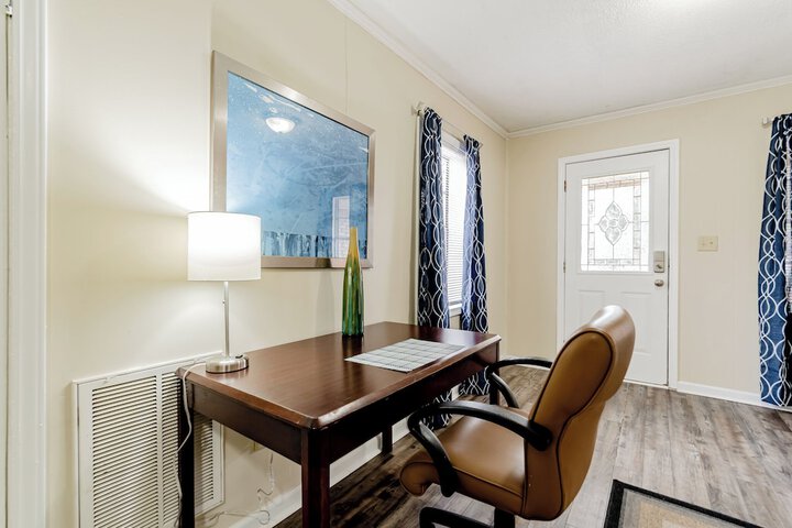 Room 14 of 27