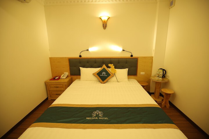 Room 15 of 38