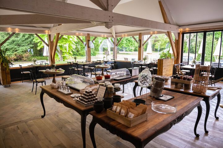 Breakfast/Coffee Service 40 of 67
