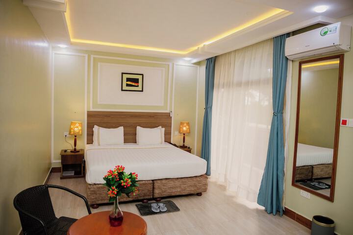 Room 19 of 121