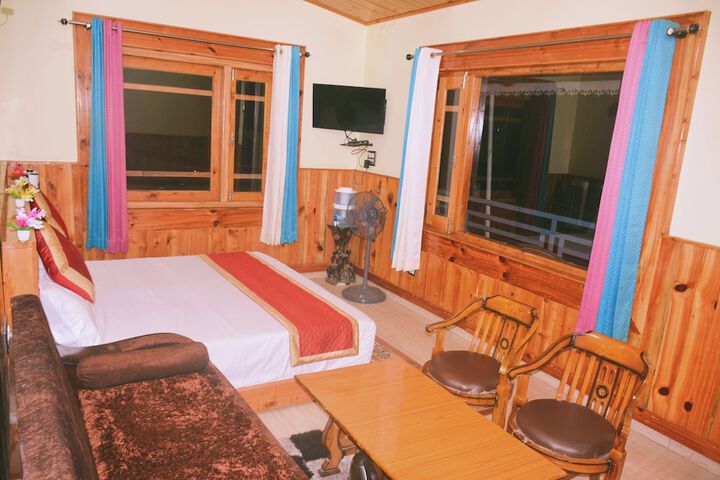 Room 6 of 43