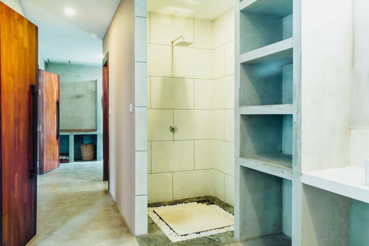 Room 40 of 73