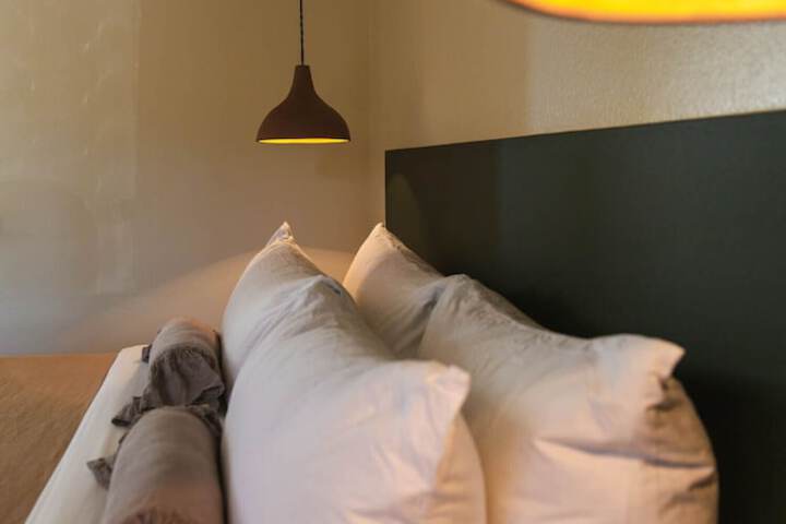 Room 8 of 24