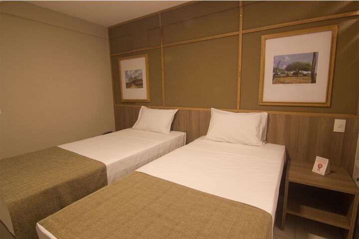 Room 7 of 50
