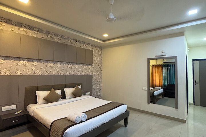 Room 21 of 35