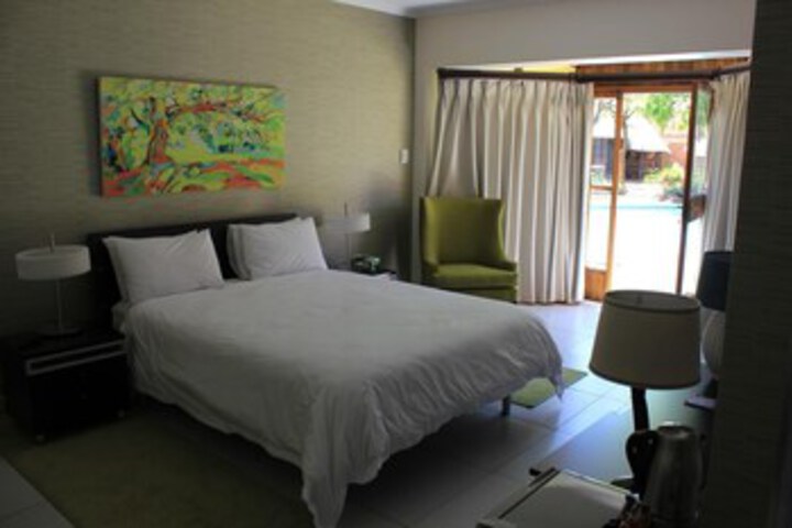 Room 33 of 42