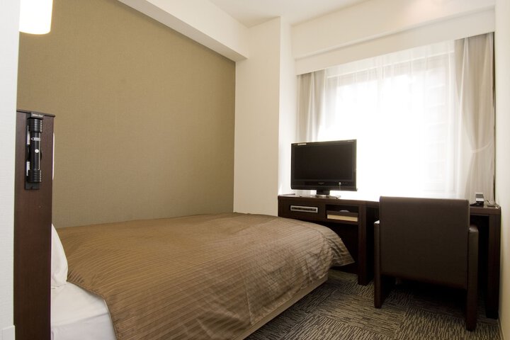 Room 7 of 40
