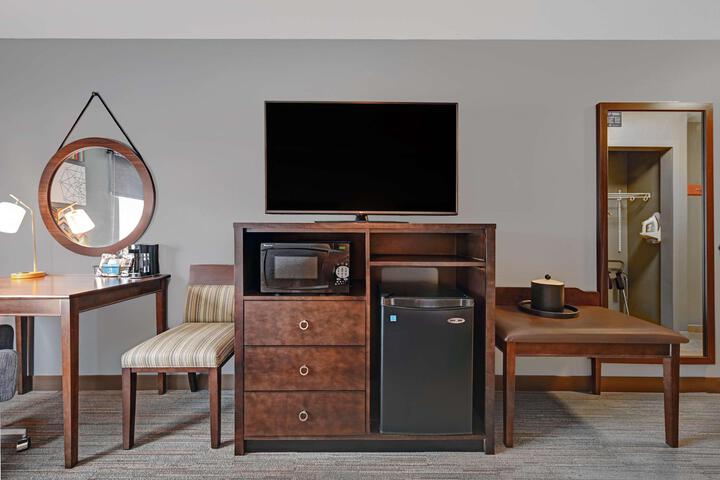 2 Queen Beds (3 of 20)