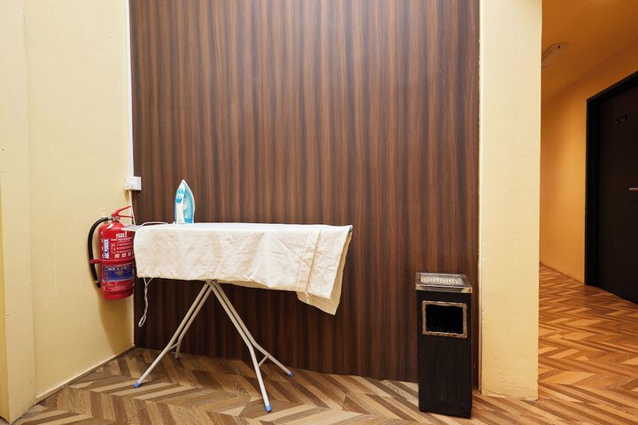 Iron/ironing board