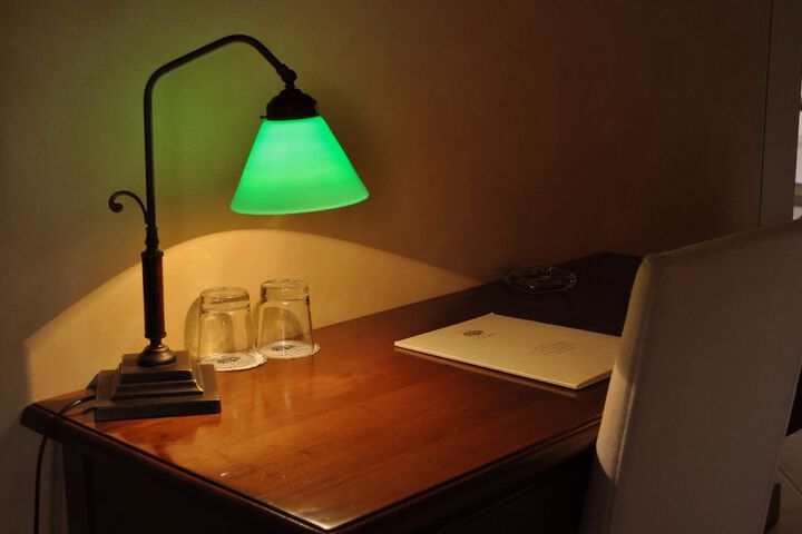 Room 7 of 28