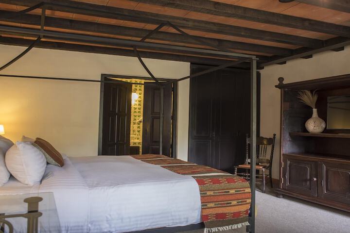 Room 8 of 89