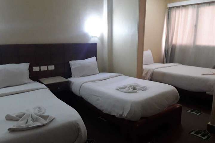 Room 17 of 66