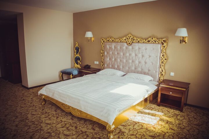 Room 13 of 39