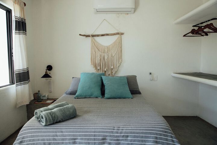Room 5 of 36