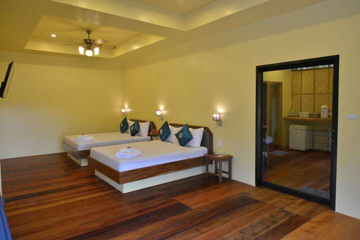 Room 10 of 35