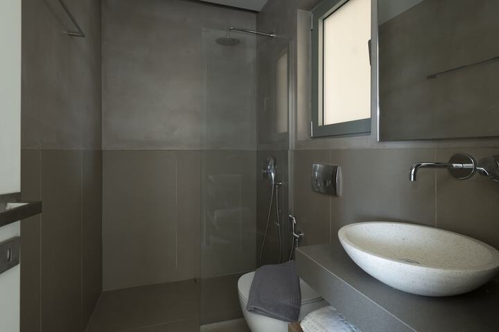 Room 190 of 259