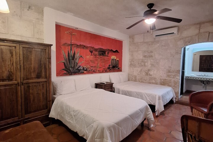 Room 5 of 34