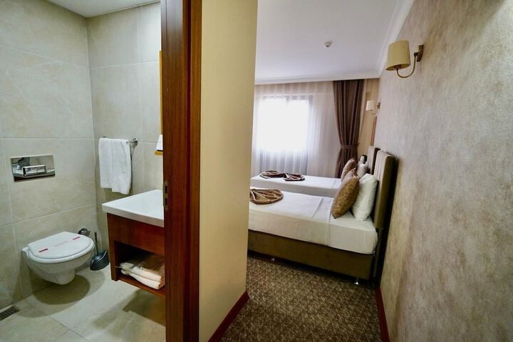 Room 35 of 113