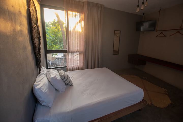 Room 19 of 42