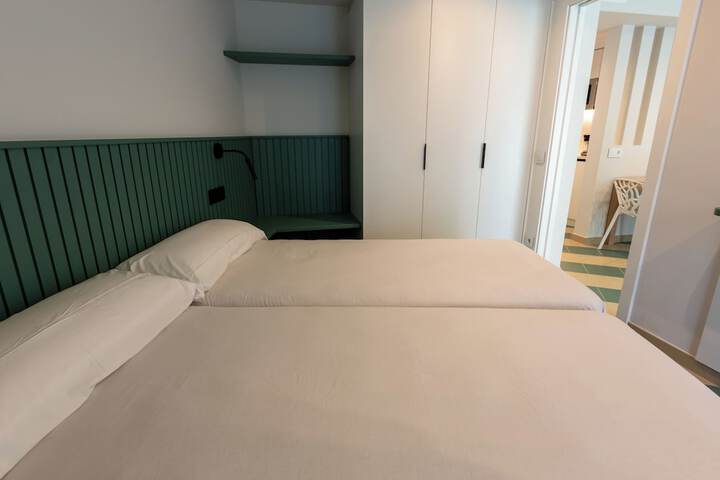 Room 5 of 20