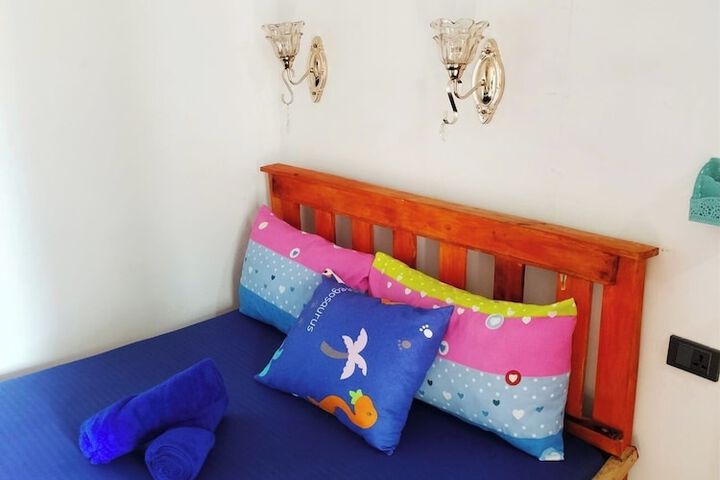 Room 16 of 35