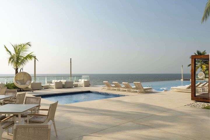 Pool 74 of 200