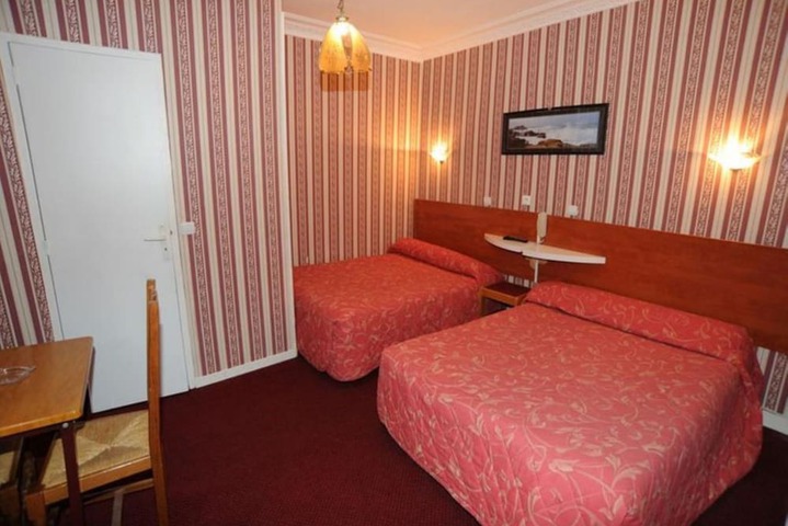 Room 9 of 46