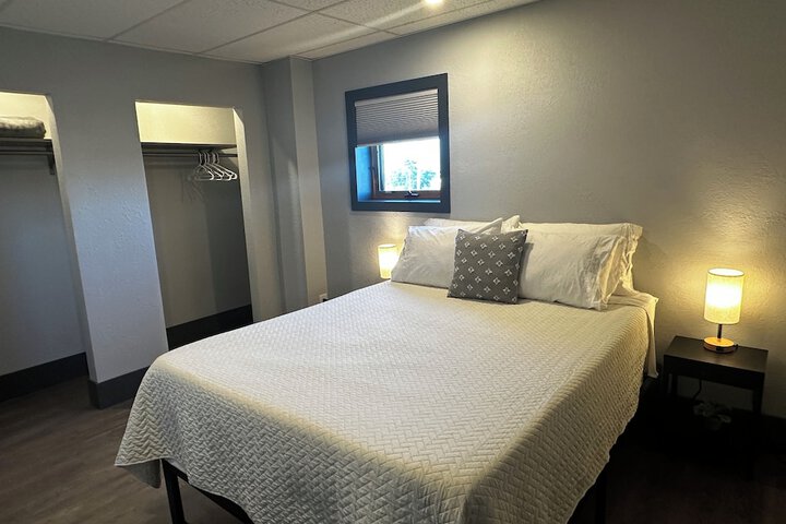Room 3 of 32