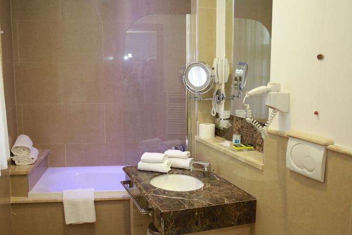 Clean Restrooms