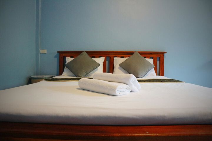 Room 3 of 45