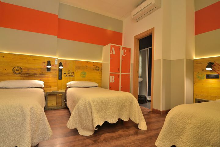 Room 4 of 53