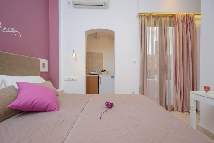 Room 21 of 68