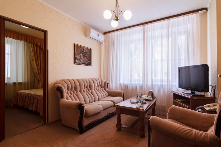 Room 15 of 51