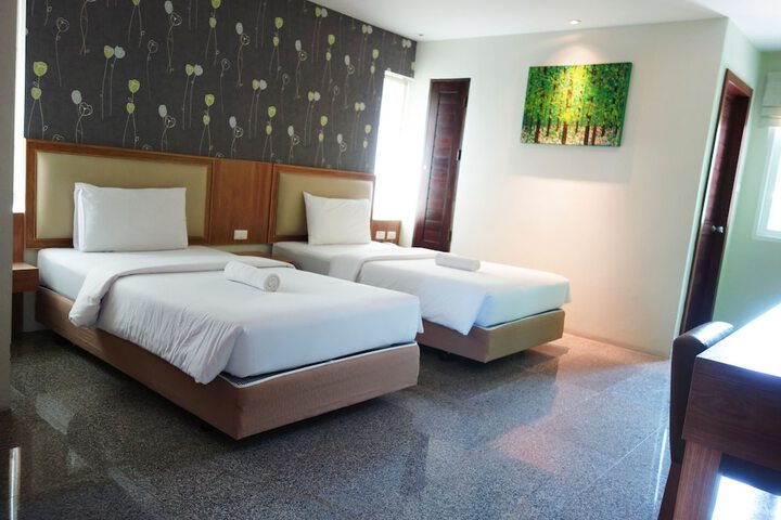 Room 15 of 31