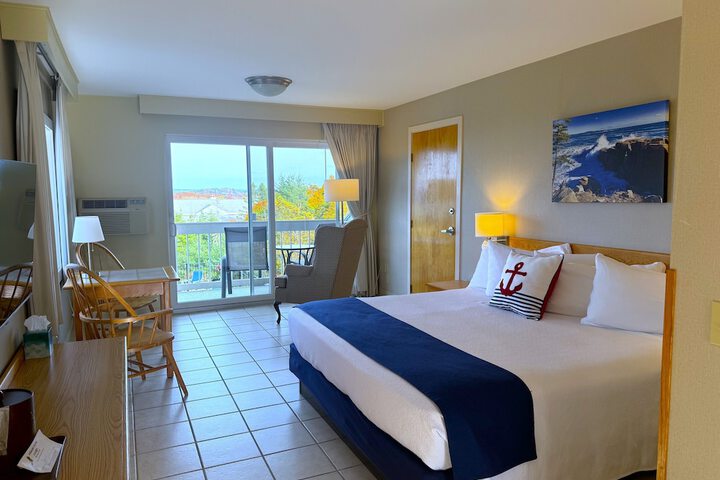 Room 25 of 111