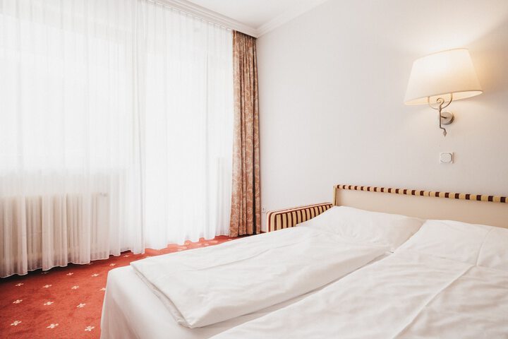 Room 13 of 62