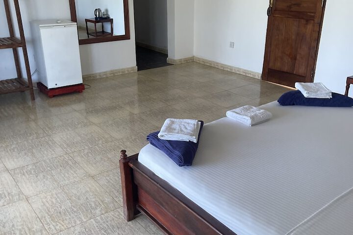 Room 12 of 92