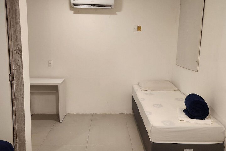 Room 16 of 42